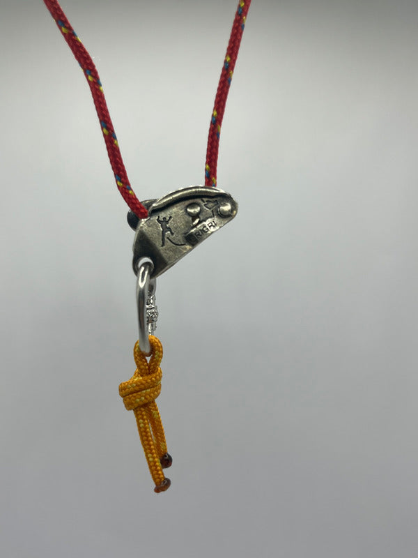 Collana Grigri I